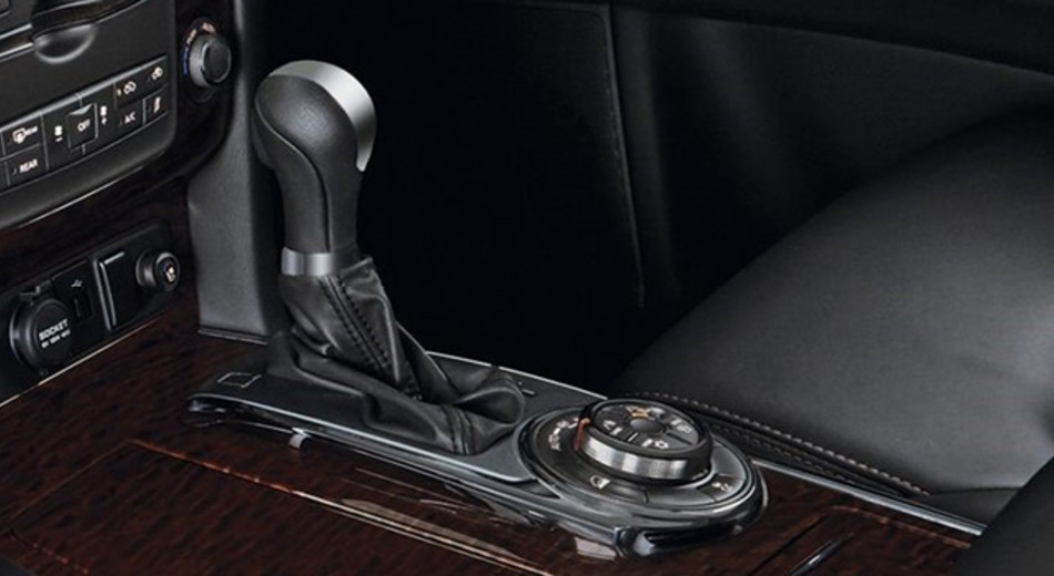 7-SPEED AUTOMATIC TRANSMISSION-Vehicle Feature Image